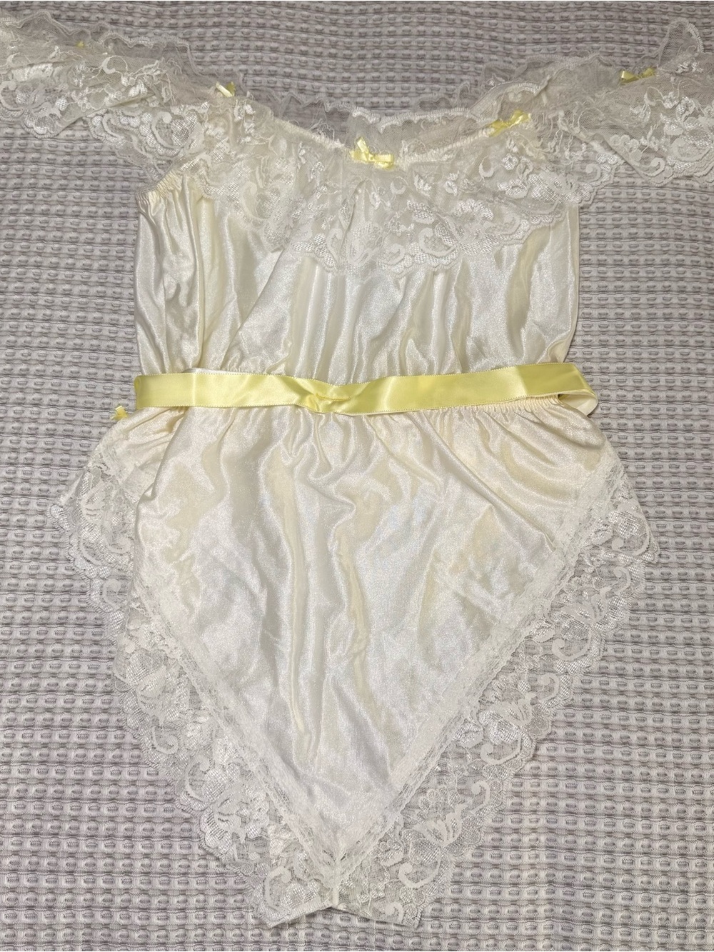 Vintage 80’s Off The Shoulder Teddy Lace Romper Lingerie Ruffles Satin Boudoir - Picture 7 of 7